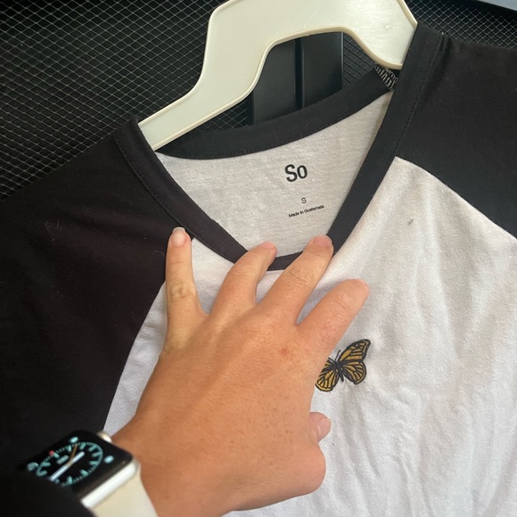 SO Basic Tee with Butterfly Detail - Picture 2 of 3